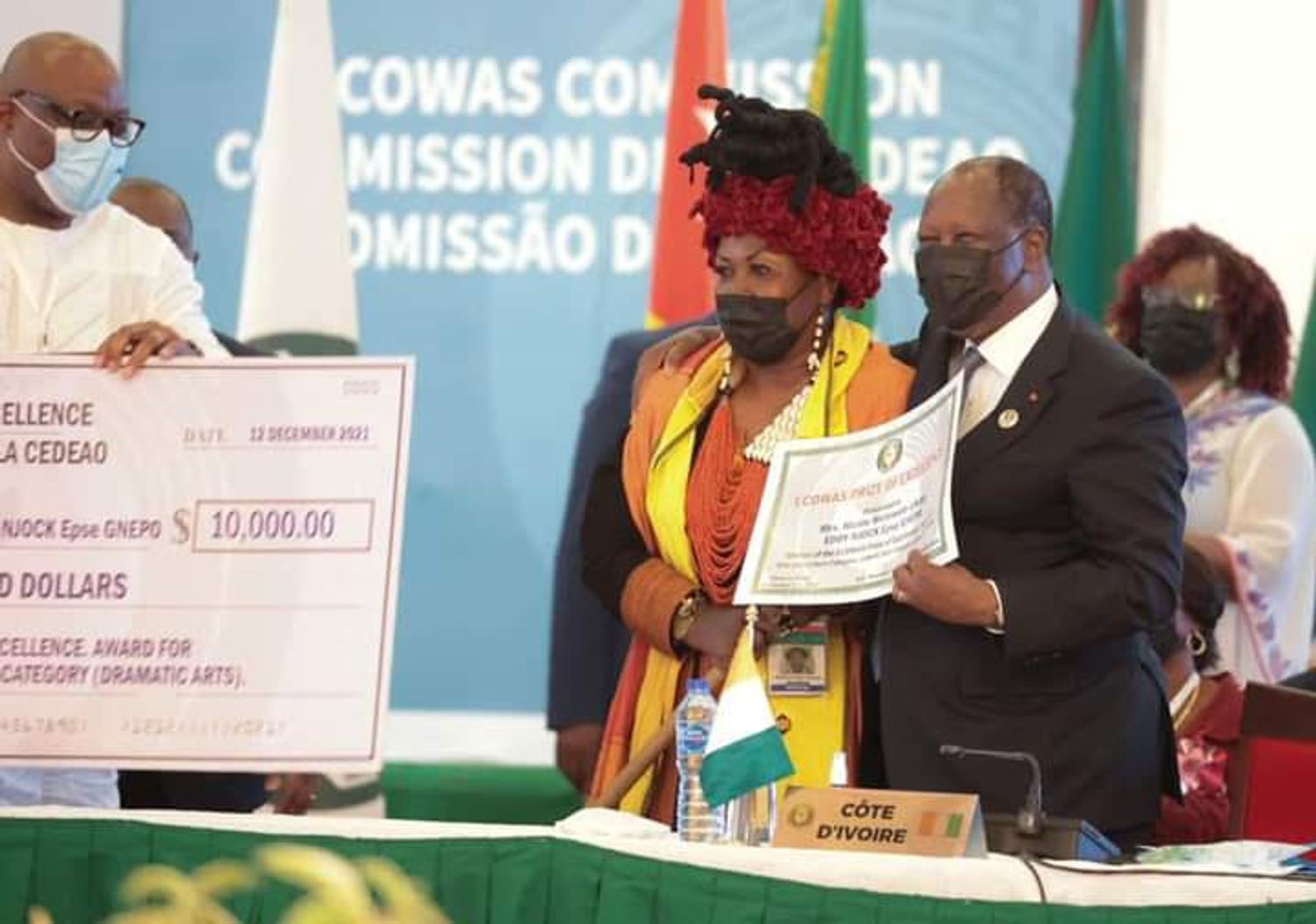 Culture : Deux Grandes Figures de la Culture Ivoirienne remportent le Prix d’Excellence de la CEDEAO